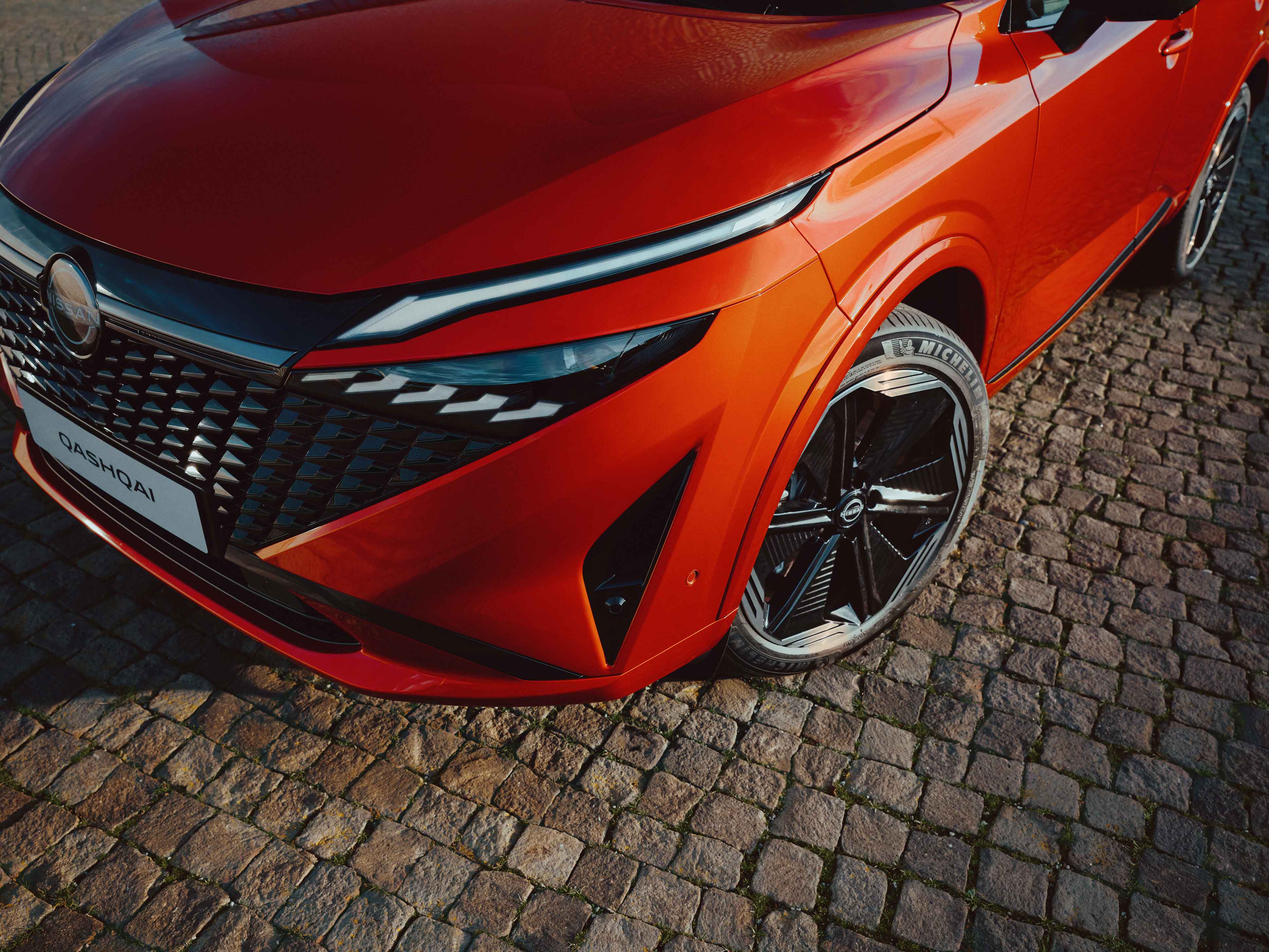 Loop video del design degli esterni di Nissan QASHQAI e-Power – SUV ibrido