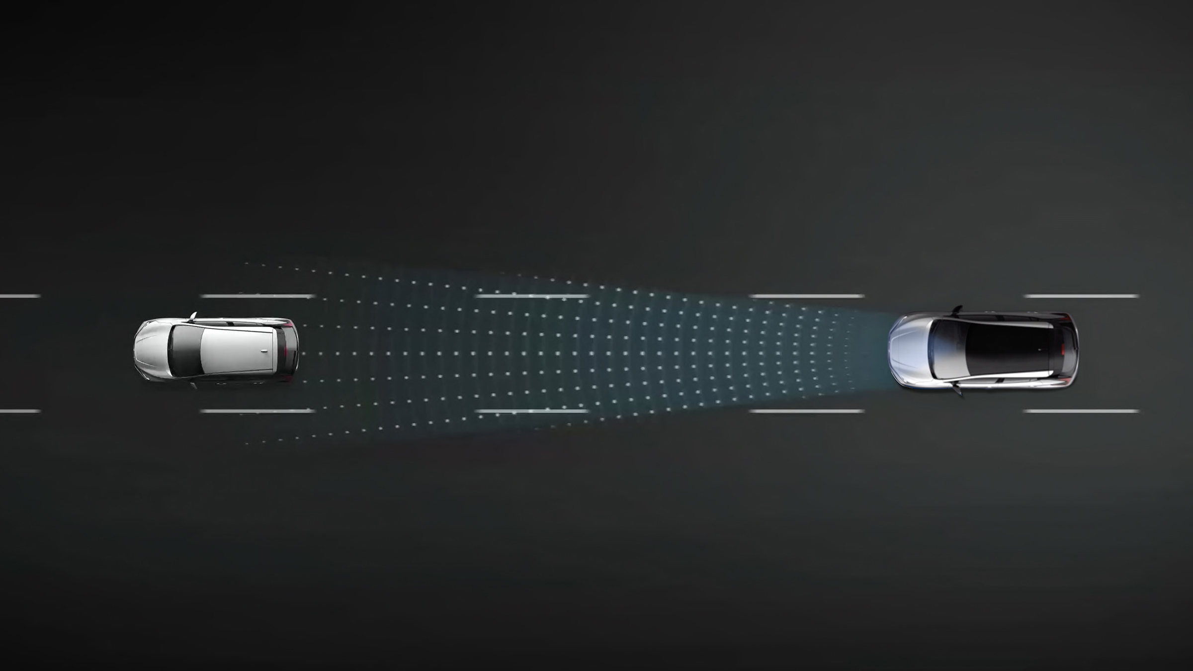SISTEMA DI FRENATA D’EMERGENZA INTELLIGENTE CON RILEVAMENTO PEDONI, illustrazione