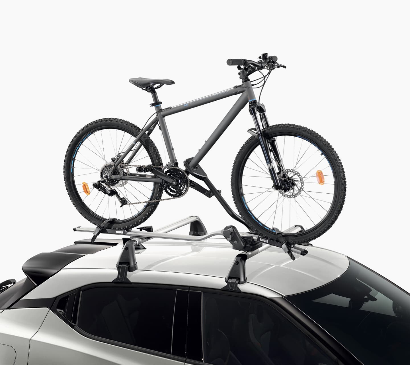 Portabici montato sul tetto di Nissan JUKE